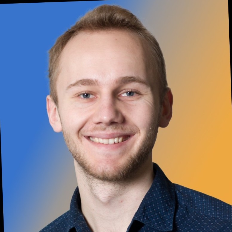 Janusz Greg Tomasik - Founder